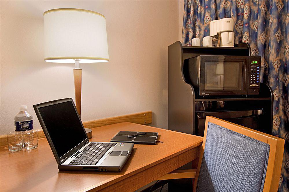 Comfort Inn برانتفورد المظهر الخارجي الصورة